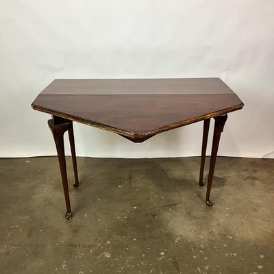 Sale Photo Thumbnail #1289: Open measurements: 44.5" wide x 39" long x 28" high with Brandt circle logo on side of table