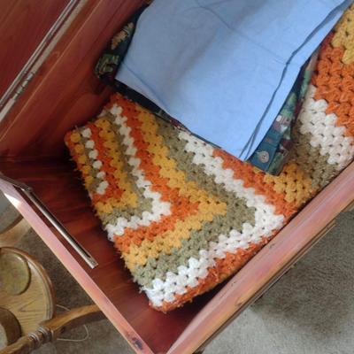 Vintage Lane Chest with Bench Cushion