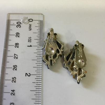 Vintage Jaycraft clip on earrings