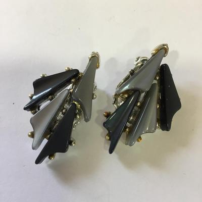 Vintage Jaycraft clip on earrings