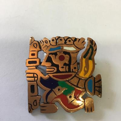 Vintage Mayen pin / brooch