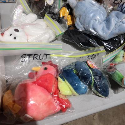 Lot of 70 Vintage Ty Beanie Babies Plush Toys w Blue Tote