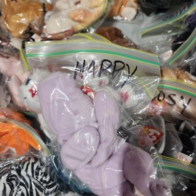 Lot of 70 Vintage Ty Beanie Babies Plush Toys w Blue Tote