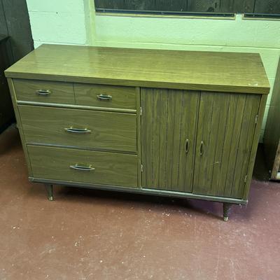 Sale Photo Thumbnail #910