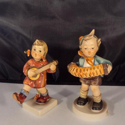 Pair of Vintage Goebel Hummel Figurines