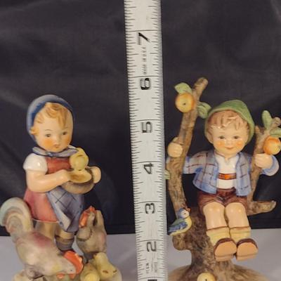 Pair of Vintage Goebel Hummel Figurines