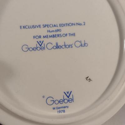 Goebel Collector's Club #690 Plate