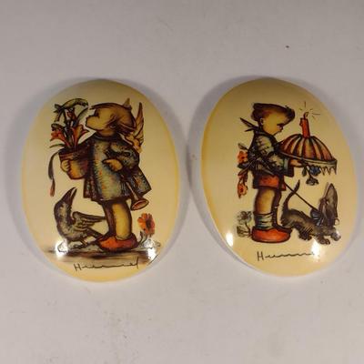 Decoupage Chalkware Wall Decor- Approx 3" x 4"