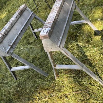 Folding Sawhorse Set