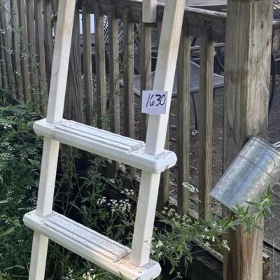 Pool Ladder