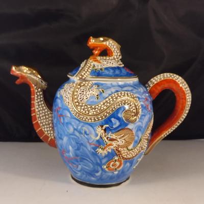 Collection of Kutani Japanese Dragonware- Approx 21 Pieces