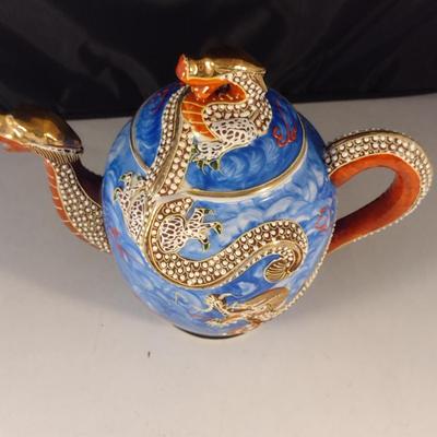 Collection of Kutani Japanese Dragonware- Approx 21 Pieces
