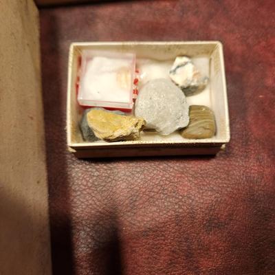 Vintage Display Cards Gems Rock Minerals Specimens Home Scool