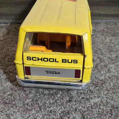 Vintage Tonka Die-Cast School Bus