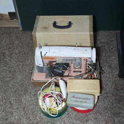 Deluxe MG-1 Vintage automatic Zig Zag Precision Sewing Machine and sewing kit