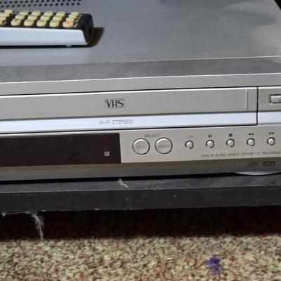 Electronics Lot – Polaroid TLX-04244B 42" TV & Sony SLV-D370P DVD/VHS Combo