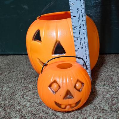 Vintage Halloween Blow Mold & Pumpkin Décor Lot