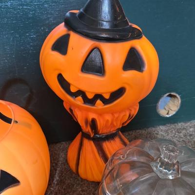 Vintage Halloween Blow Mold & Pumpkin Décor Lot