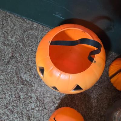 Vintage Halloween Blow Mold & Pumpkin Décor Lot