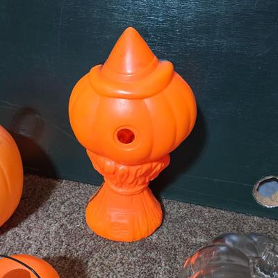 Vintage Halloween Blow Mold & Pumpkin Décor Lot