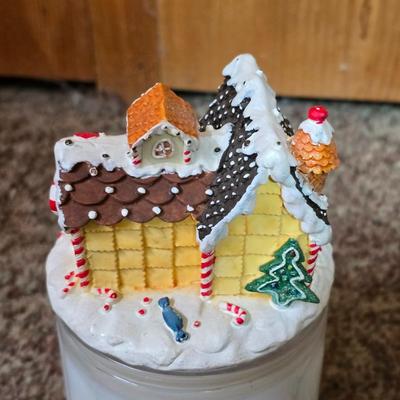 Assorted Vintage & Modern Christmas Decorations - Lots of C9 lights !