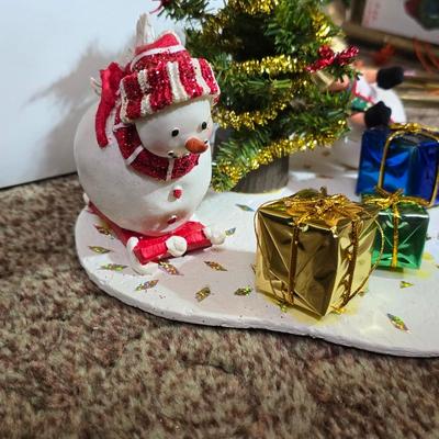 Assorted Vintage & Modern Christmas Decorations - Lots of C9 lights !