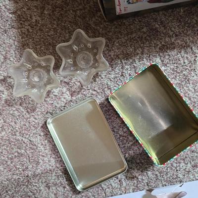 Assorted Vintage & Modern Christmas Decorations - Lots of C9 lights !