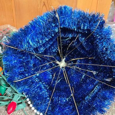 Assorted Vintage & Modern Christmas Decorations - Lots of C9 lights !