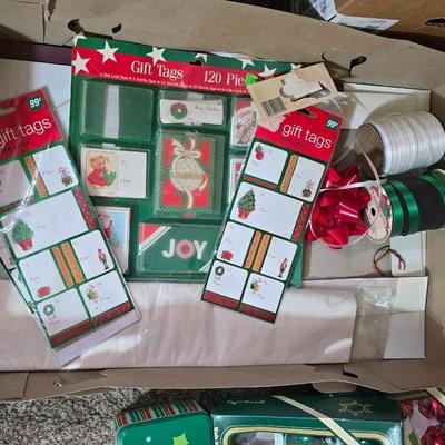 Assorted Vintage & Modern Christmas Decorations - Lots of C9 lights !