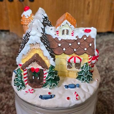 Assorted Vintage & Modern Christmas Decorations - Lots of C9 lights !