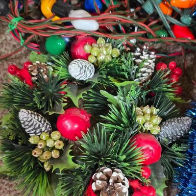 Assorted Vintage & Modern Christmas Decorations - Lots of C9 lights !