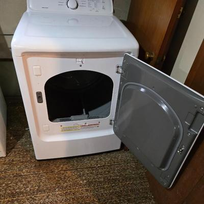 Samsung Moisture Sensor Dryer – Model DVE41A3000W - Currently in use by tenant