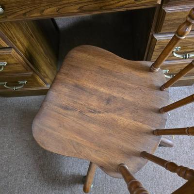 Classic Oak Roll-Top Desk with Matching Swivel Chair – 9 Drawers & Cubby Storage