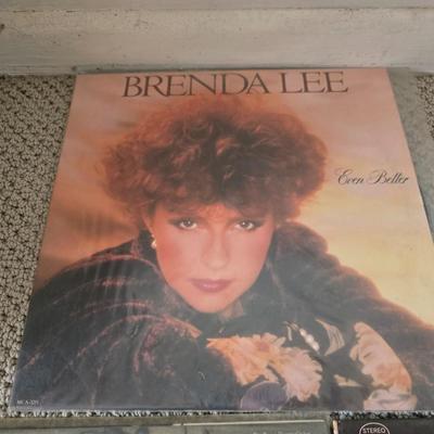 Turntable & Vintage Vinyl Record Collection - LP Albums