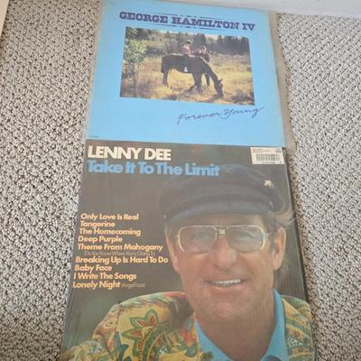 Classic Country & Easy Listening Vinyl Records