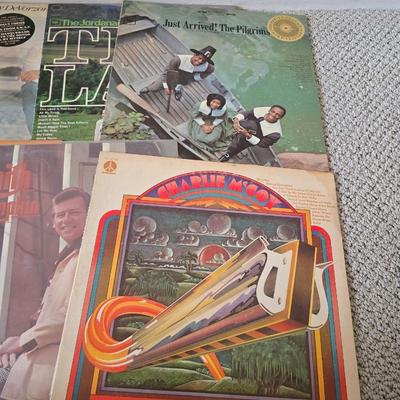 Classic Country & Easy Listening Vinyl Records