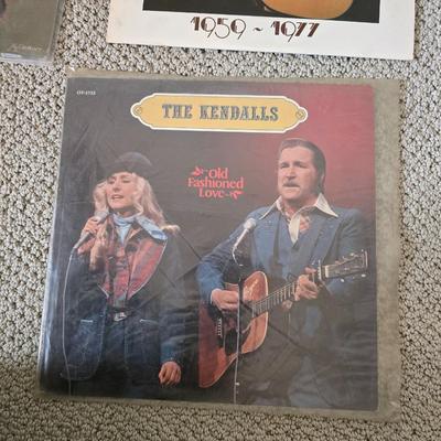 Classic Country & Easy Listening Vinyl Records
