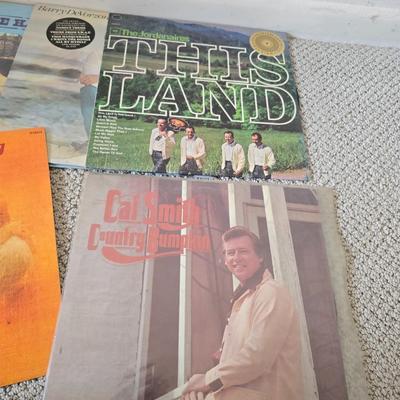 Classic Country & Easy Listening Vinyl Records