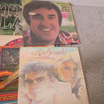 Classic Country & Easy Listening Vinyl Records