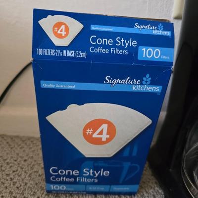 Coffee Station Bundle – Maker, Mugs & Travel Tumblers