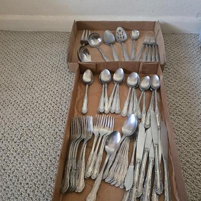 Floral Scroll Pattern Flatware – Approx. 50 Pieces, 18/0 Stainless Japan