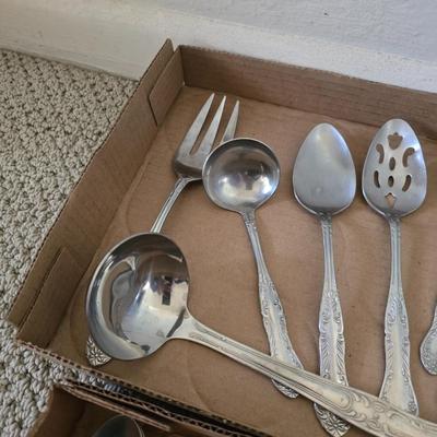 Floral Scroll Pattern Flatware – Approx. 50 Pieces, 18/0 Stainless Japan