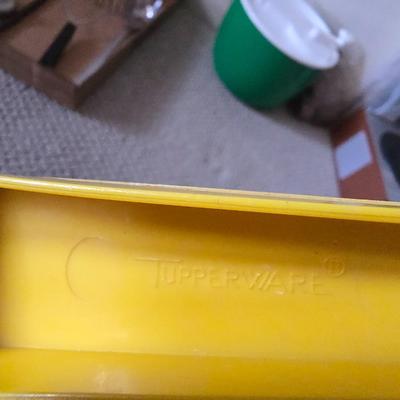 Mixed Lot of Kitchen Essentials – Bowls, Utensils, Colander & More