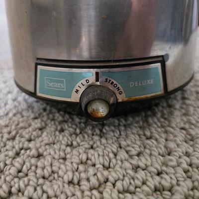 Vintage Coffee & Camp Mug Lot – Aluminum Pots & Blue Speckled Enamel Cups