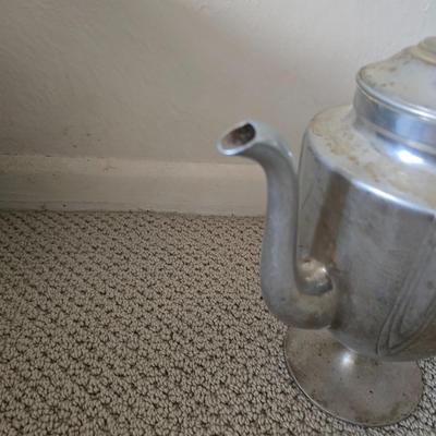 Vintage Coffee & Camp Mug Lot – Aluminum Pots & Blue Speckled Enamel Cups
