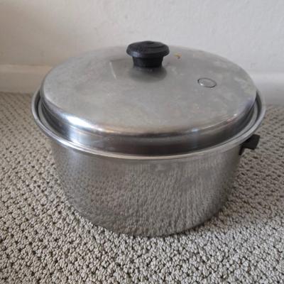 Assorted Kitchen Cookware & Handmade Hot Pads Lot Stainless steel pan set