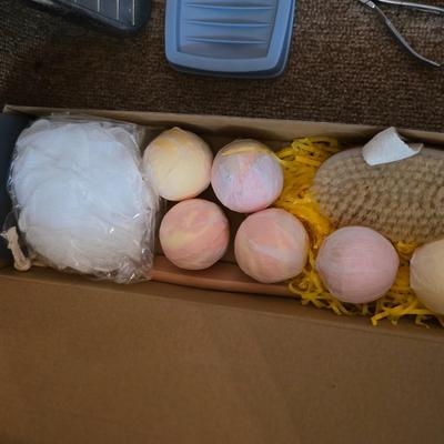 Lot of Health, Grooming & Medical Supplies