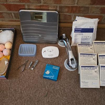 Lot of Health, Grooming & Medical Supplies