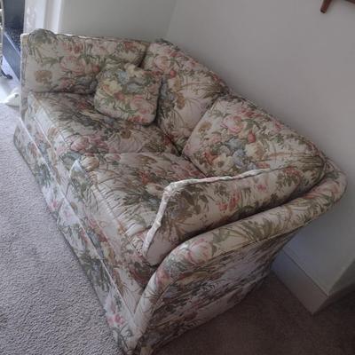 Quilted Design Upholstered Loveseat