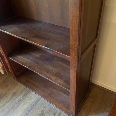 Wooden Bookcase (LR-MG)
